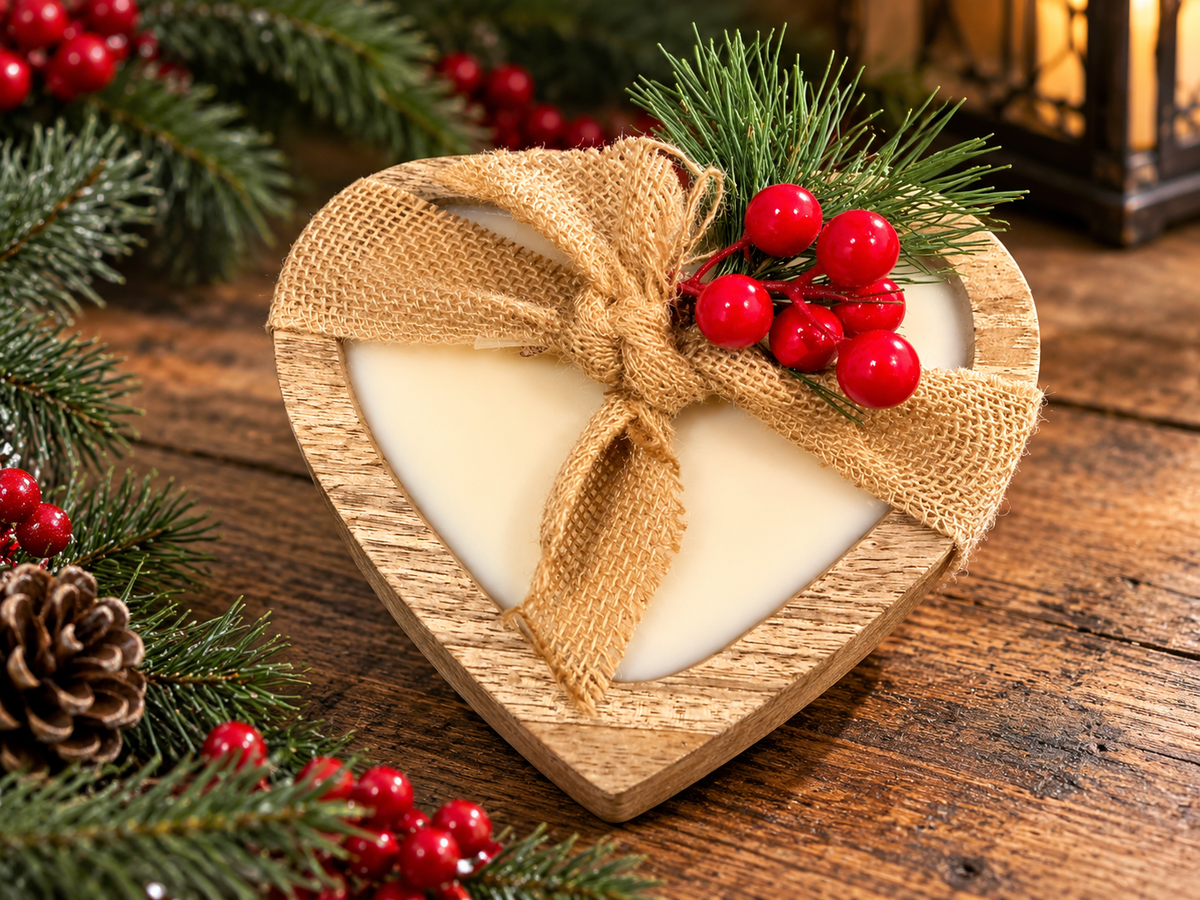Evergreen + Berry 6 Mango Wood Sweetheart Dough Bowl Candle