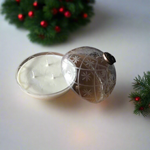 Load image into Gallery viewer, Glass two piece ornament candle
