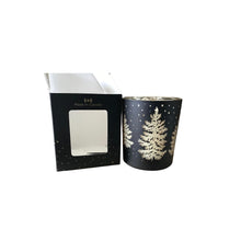 Load image into Gallery viewer, Sugared Snowflakes - 10 oz Gift-Boxed Candle

