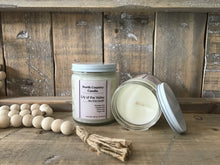 Load image into Gallery viewer, Lily of the Valley - 9 oz Soy Candle
